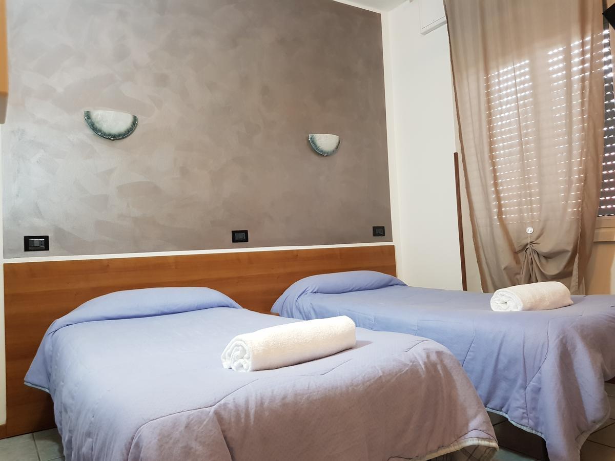 לומאצו Hotel Marinoni מראה חיצוני תמונה