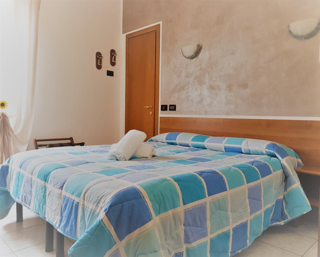 לומאצו Hotel Marinoni מראה חיצוני תמונה