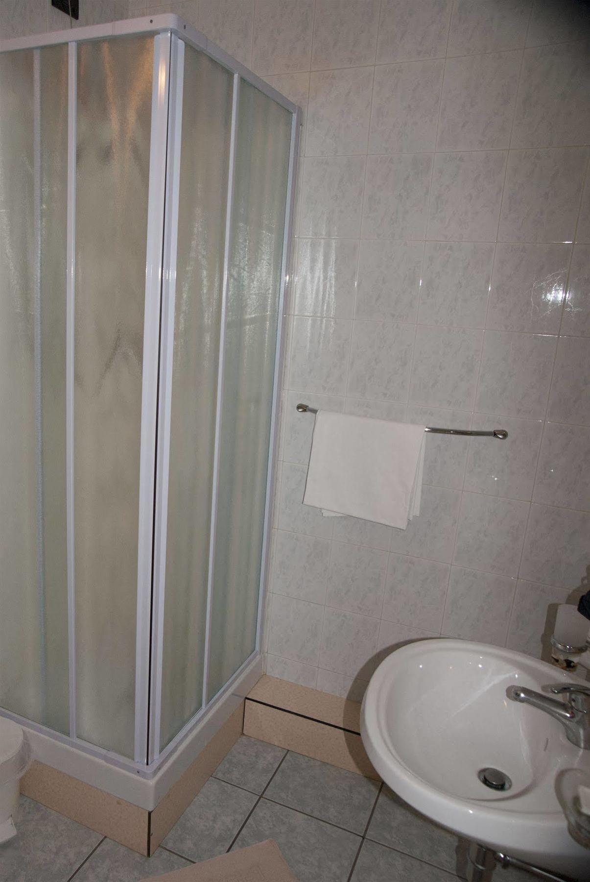 לומאצו Hotel Marinoni מראה חיצוני תמונה