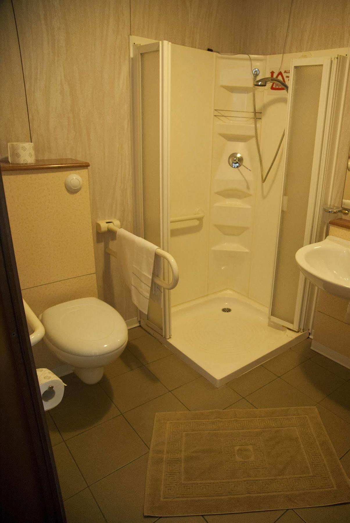 לומאצו Hotel Marinoni מראה חיצוני תמונה