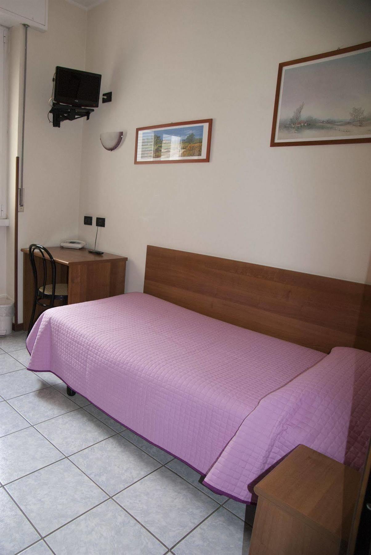 לומאצו Hotel Marinoni מראה חיצוני תמונה